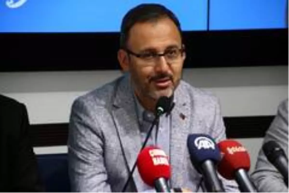 Toprak Razgatlıoğlu Portekiz'de üçüncü oldu