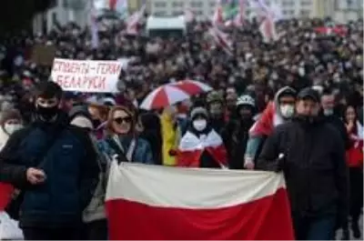 Son dakika haberleri: Belarus'ta protestocular ile polis arasında arbede Son dakika haberleri: Belarus'ta protestocular ile polis arasında arbede