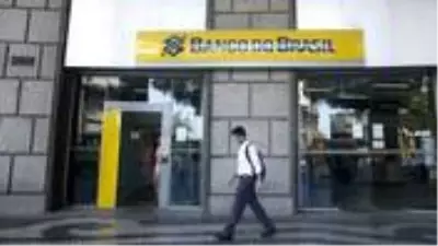 Brezilya'da bir kadın, eşi gibi davranarak 12 saat önce ölen adamın aylığını çekmek istedi Brezilya'da bir kadın, eşi gibi davranarak 12 saat önce ölen adamın aylığını çekmek istedi