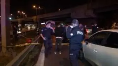 Esenler'de korkunç cinayet: 19 yaşındaki kız arkadaşını vurup, intihar etti Esenler'de korkunç cinayet: 19 yaşındaki kız arkadaşını vurup, intihar etti