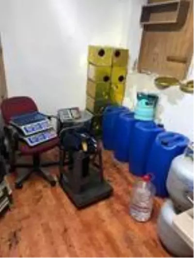Son dakika haber: Kağıthane'de kaçak nargile tütünü operasyonu kamerada