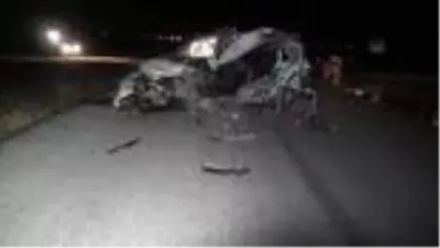 Son dakika gündem: Kars'ta hafif ticari araç traktörün römorkuna çarptı: 2 ölü, 2 yaralı Son dakika gündem: Kars'ta hafif ticari araç traktörün römorkuna çarptı: 2 ölü, 2 yaralı