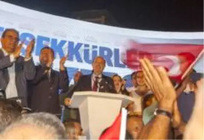 Son dakika... KKTC'nin yeni Cumhurbaşkanı Ersin Tatar'dan zafer konuşması Son dakika... KKTC'nin yeni Cumhurbaşkanı Ersin Tatar'dan zafer konuşması