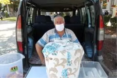 Konya'nın 'çorbacı dayısı' 3 yıldır hayır dağıtıyor Konya'nın 'çorbacı dayısı' 3 yıldır hayır dağıtıyor