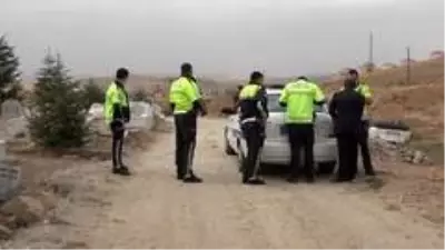 Son dakika... - Mezarlık ziyaretinde talihsiz kaza: 1 yaralı Son dakika... - Mezarlık ziyaretinde talihsiz kaza: 1 yaralı