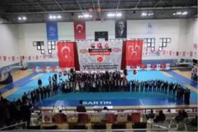 MHP'li Durmaz: 'CHP'nin içine HDP'nin kaçtığı ayan beyan ortadadır' MHP'li Durmaz: 'CHP'nin içine HDP'nin kaçtığı ayan beyan ortadadır'