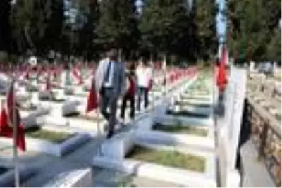 Son dakika haberi: Milyonluk tazminattan feragat eden gaziye tebrik yağıyor Son dakika haberi: Milyonluk tazminattan feragat eden gaziye tebrik yağıyor