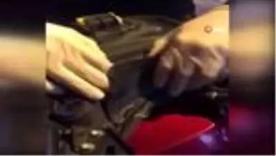 Son dakika... Motosiklet çantasında uyuşturucu taşıyan zanlı yakalandı Son dakika... Motosiklet çantasında uyuşturucu taşıyan zanlı yakalandı