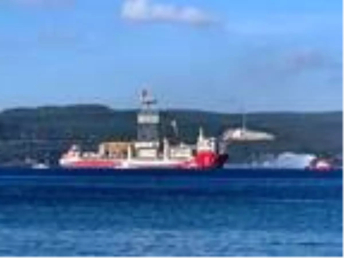 MSB: Kanuni'ye Deniz Kuvvetlerimize ait gemiler eşlik ediyor