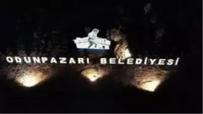 Odunpazarı'ndan cadde kesişimine Atatürk silueti Odunpazarı'ndan cadde kesişimine Atatürk silueti