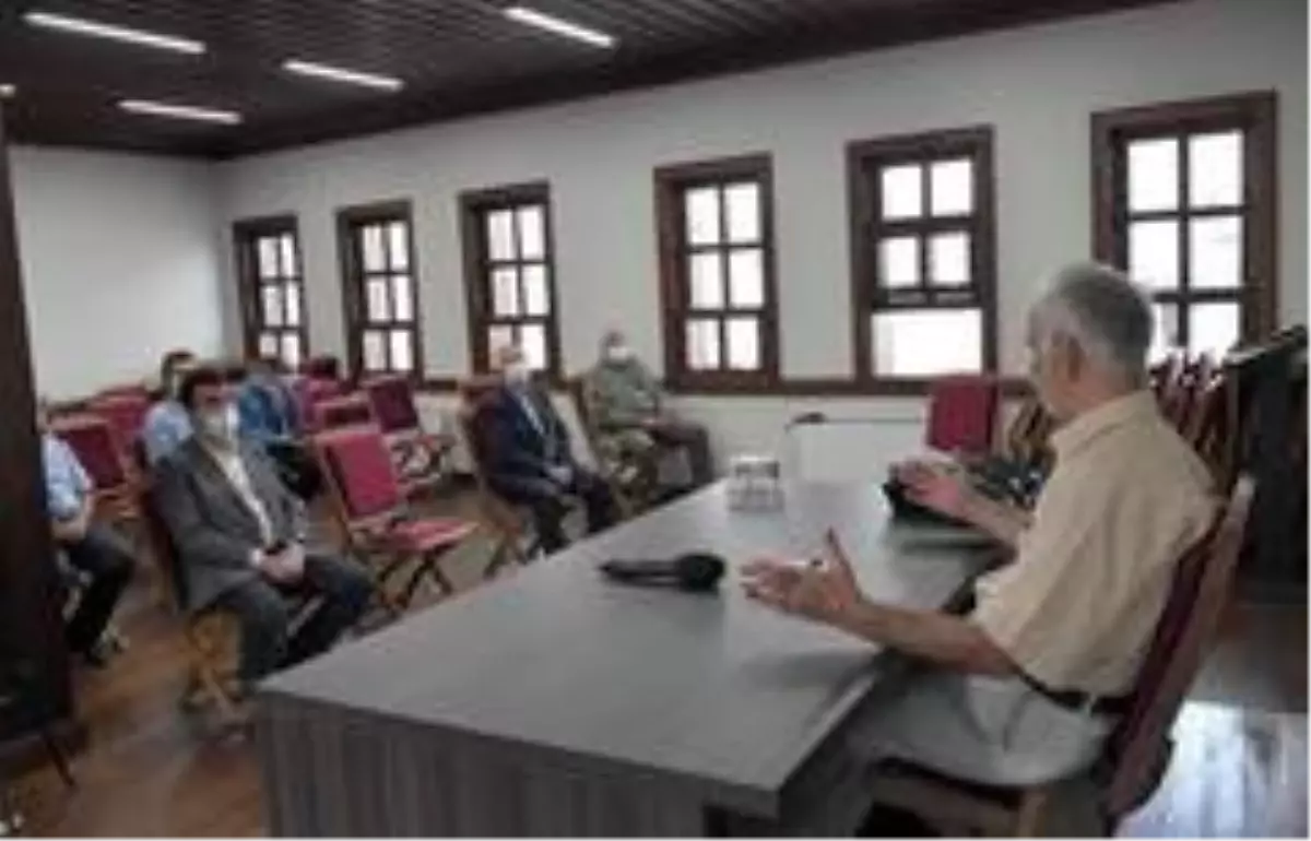 Osmangazi'de Şadırvanlı Han söyleşileri başladı