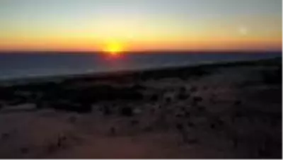 Patara'nın kum tepeleri turistlere çöl deneyimi yaşatıyor Patara'nın kum tepeleri turistlere çöl deneyimi yaşatıyor