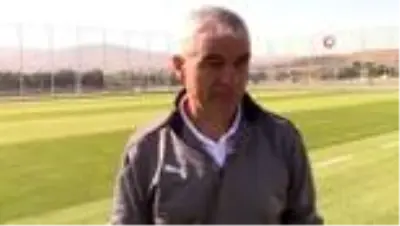 Rıza Çalımbay: 'Amacımız Villarreal maçından puan yada puanlar almak' Rıza Çalımbay: 'Amacımız Villarreal maçından puan yada puanlar almak'