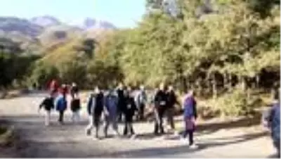 Sağlıklı yaşam için doğa yürüyüşü yapıldı Sağlıklı yaşam için doğa yürüyüşü yapıldı