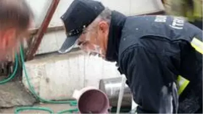 Şimşekler kilolarca eti küle çevirdi Şimşekler kilolarca eti küle çevirdi