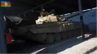 Ermeni askerleri işgalden kurtarılan Fuzuli'den, silahlarını bırakıp kaçtı Ermeni askerleri işgalden kurtarılan Fuzuli'den, silahlarını bırakıp kaçtı