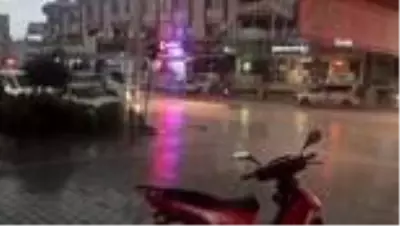 Şuhut'ta şimşekler geceyi gündüze çevirdi Şuhut'ta şimşekler geceyi gündüze çevirdi