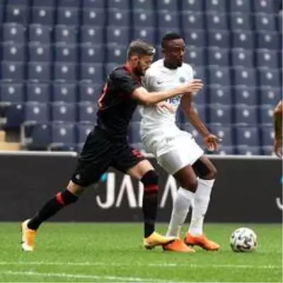 Süper Lig: Fatih Karagümrük: 1 Kasımpaşa: 0 (İlk yarı) Süper Lig: Fatih Karagümrük: 1 Kasımpaşa: 0 (İlk yarı)