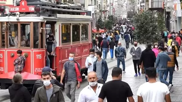 Son dakika haberleri... Taksim'de koronavirüse rağmen dikkat çeken kalabalık Son dakika haberleri... Taksim'de koronavirüse rağmen dikkat çeken kalabalık
