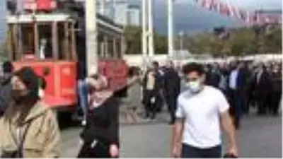 Son dakika haberleri... Taksim'de koronavirüse rağmen dikkat çeken kalabalık Son dakika haberleri... Taksim'de koronavirüse rağmen dikkat çeken kalabalık