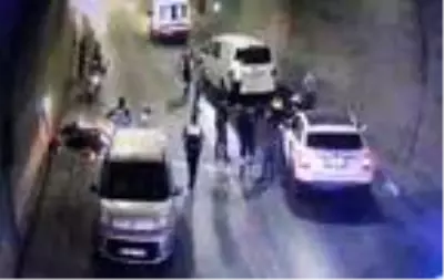 Tünelde motosikletle sollama kazası kamerada Tünelde motosikletle sollama kazası kamerada