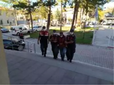 Son dakika haberi... 17 yıl kesinleşmiş cezası olan zanlı yakalandı Son dakika haberi... 17 yıl kesinleşmiş cezası olan zanlı yakalandı