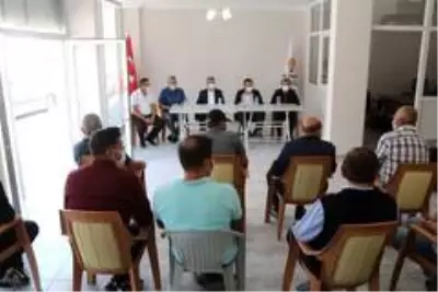 AK Parti heyeti ilçelerde vatandaşlarla buluştu AK Parti heyeti ilçelerde vatandaşlarla buluştu