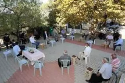 Alanya'nın kırsalında vatandaşların talepleri yerinde dinledi Alanya'nın kırsalında vatandaşların talepleri yerinde dinledi