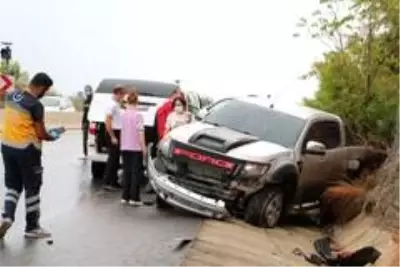 Antalya'da 6 araçlı zincirleme kaza: 1'i ağır 6 yaralı