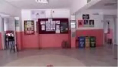 Son dakika haberi: Atıl bilgisayarlar 'Reis müdür'ün elinde eğitime kazandırılıyor Son dakika haberi: Atıl bilgisayarlar 'Reis müdür'ün elinde eğitime kazandırılıyor