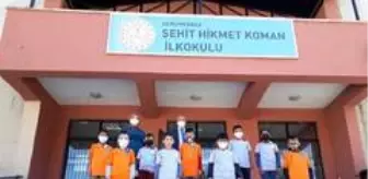 Milli Eğitim Müdürlüğü: Son dakika! Başakşehir Spor'dan Ağrılı öğrencilere forma hediyesi Milli Eğitim Müdürlüğü: Son dakika! Başakşehir Spor'dan Ağrılı öğrencilere forma hediyesi