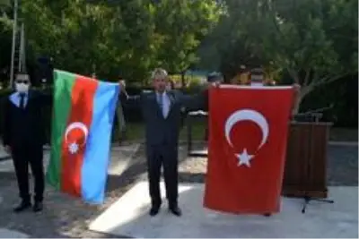 Bozyazılı muhtarlardan Azerbaycan'a bayraklı destek Bozyazılı muhtarlardan Azerbaycan'a bayraklı destek