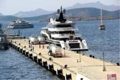Dünya'nın en iyi yatı 'Dar'a' 1 milyon liralık yakıt Dünya'nın en iyi yatı 'Dar'a' 1 milyon liralık yakıt