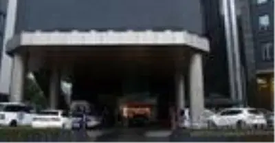 ŞİŞLİ'DE HASTANEDE AKILALMAZ KAZA