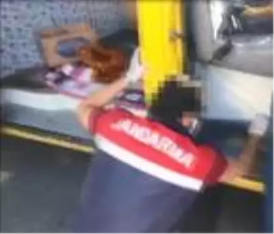 Son dakika: Kalaşnikoflu uyuşturucu şebekesine Jandarmadan operasyon kamerada Son dakika: Kalaşnikoflu uyuşturucu şebekesine Jandarmadan operasyon kamerada