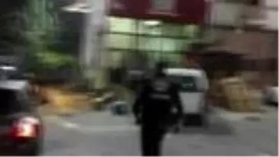 Son dakika! Kaçak silah imalathanesine baskında yakalanan 3 şüpheli tutuklandı Son dakika! Kaçak silah imalathanesine baskında yakalanan 3 şüpheli tutuklandı