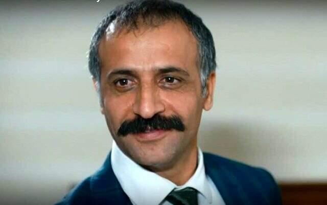 Kadim Yaşar, ten rengi nedeniyle setlerin aranan oyuncusu oldu