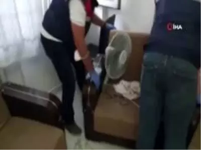 Son dakika: Kalaşnikoflu uyuşturucu şebekesine Jandarmadan operasyon kamerada Son dakika: Kalaşnikoflu uyuşturucu şebekesine Jandarmadan operasyon kamerada