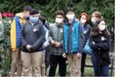 Kansere yenik düşen Yelda öğretmeni öğrencileri uğurladı Kansere yenik düşen Yelda öğretmeni öğrencileri uğurladı