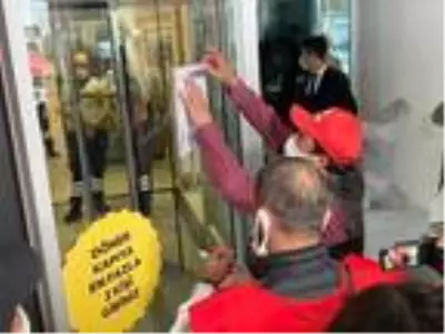 Son dakika haberleri: KARTAL'DA BELEDİYE İŞÇİLERİNDEN GREV KARARI Son dakika haberleri: KARTAL'DA BELEDİYE İŞÇİLERİNDEN GREV KARARI