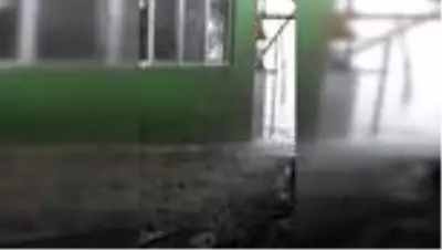 Dolu yağışı meyve ağaçlarına zarar verdi (2) Dolu yağışı meyve ağaçlarına zarar verdi (2)
