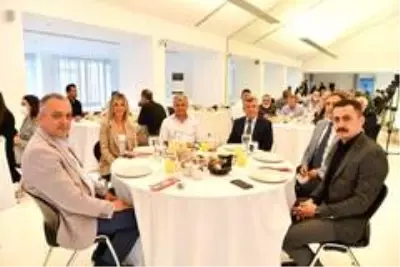 Konyaaltı'na 2,2 kilometre uzunluğunda yeşil park yapılacak Konyaaltı'na 2,2 kilometre uzunluğunda yeşil park yapılacak