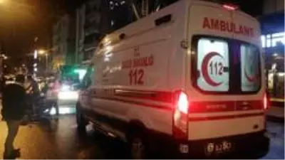 Motosiklet otomobille çarpıştı: 1 yaralı