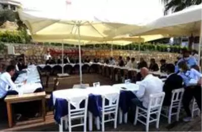 Muhtarlar Günü Çeşme'de kutlandı Muhtarlar Günü Çeşme'de kutlandı