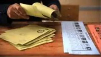 Optimar'dan genel seçim anketi! AK Parti zirvede tutunurken, sadece 3 parti barajı geçebildi Optimar'dan genel seçim anketi! AK Parti zirvede tutunurken, sadece 3 parti barajı geçebildi