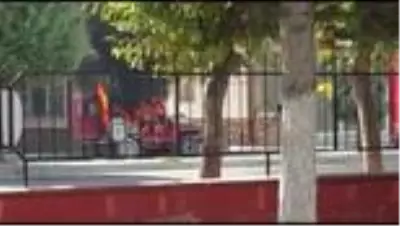 Son dakika haber... Park halindeki cip alev alev yandı Son dakika haber... Park halindeki cip alev alev yandı