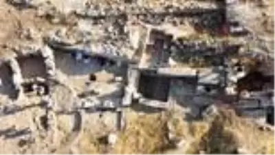 Perre Antik Kent'teki kazılarda 9 adet üzüm işliği bulundu Perre Antik Kent'teki kazılarda 9 adet üzüm işliği bulundu