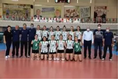 Salihli'nin sultanları 2'de 2 yaptı Salihli'nin sultanları 2'de 2 yaptı