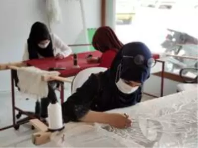 Son dakika haber | Savaştan kaçan kadınlar genç kızların hayallerine ortak oluyor Son dakika haber | Savaştan kaçan kadınlar genç kızların hayallerine ortak oluyor