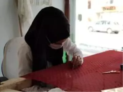Son dakika haber | Savaştan kaçan kadınlar genç kızların hayallerine ortak oluyor Son dakika haber | Savaştan kaçan kadınlar genç kızların hayallerine ortak oluyor